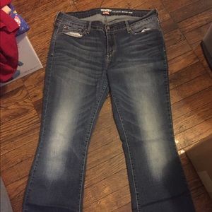 ❌SOLD❌ Denizen Bootcut Jeans from Levi’s